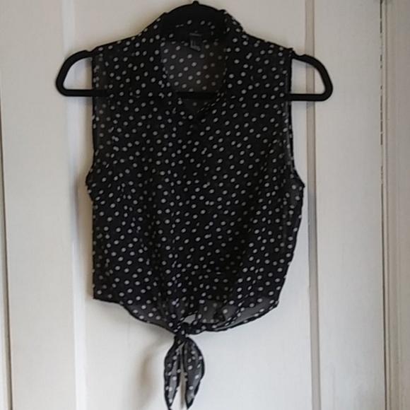 Forever 21 Tops - Forever 21 Blue & White Polka Dot Tie Bottom Top